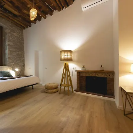 Bravissimo Bali, Beautiful 2 Bedroom * 지로나